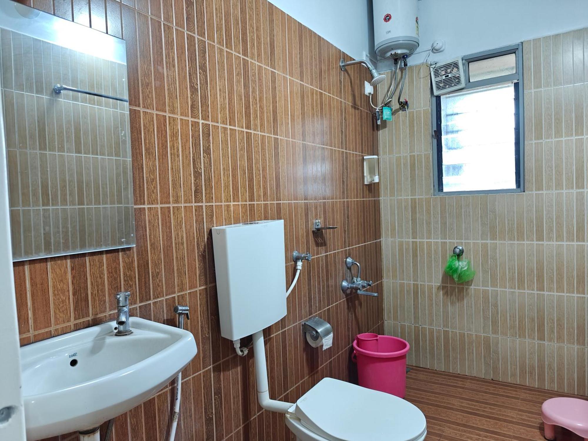 Chandralok Service Apartments Kolhapur Exterior foto